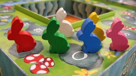 Ugrik az asszociációs nyuszi!