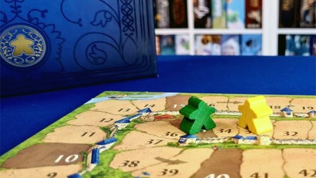 Carcassonne – Jubileumi kiadás– A meeple-ök új ruhája [Társalgó]