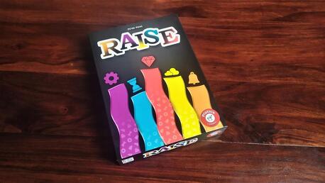Családi játékok – Raise [Társalgó]