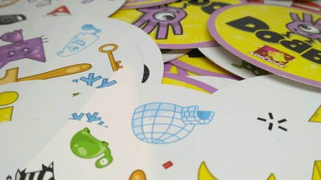 Dobble - Tíz éve keresünk párt