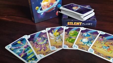 Családi játékok: Silent Planet [Társalgó]