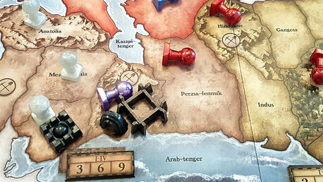 A Világ története - Hódít a kockacsörgés!