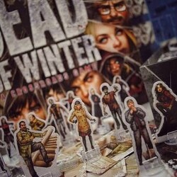 Holtak tele: Válaszúton