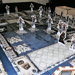 Holtak tele: Válaszúton